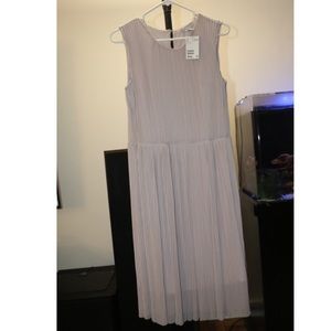 Sleeveless flowy dress